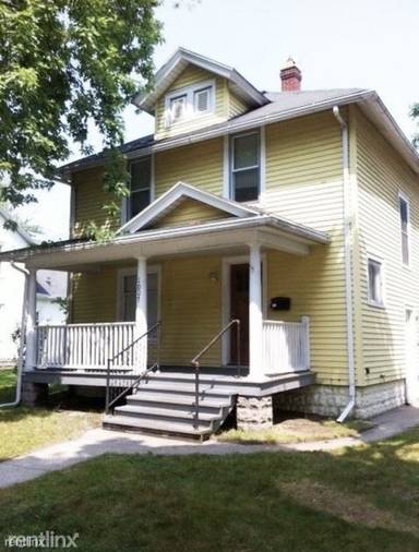 Main picture of 1007 Hays Park Ave