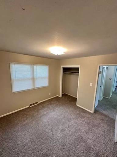 Main picture of 8417 Grandview Ln