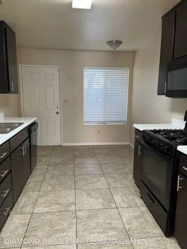 Main picture of 2702 Gosford Rd