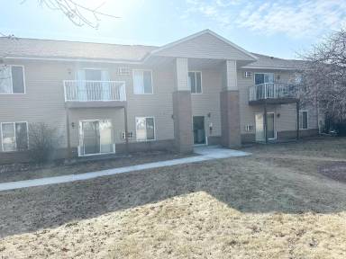 Main picture of Holiday Commons Apartments