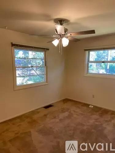 Main picture of 1455 Oak Ridge Way