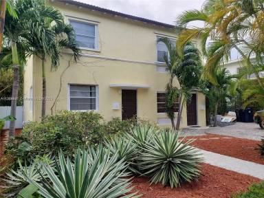 Main picture of 932 Lenox Ave