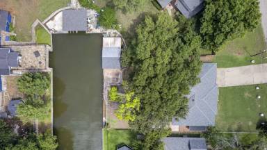 Main picture of 4202 Indian Creek Ct