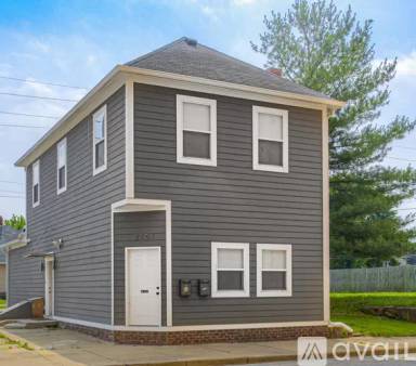 Main picture of 2101 S East St