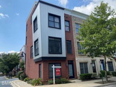 Main picture of 4411 Longfellow St