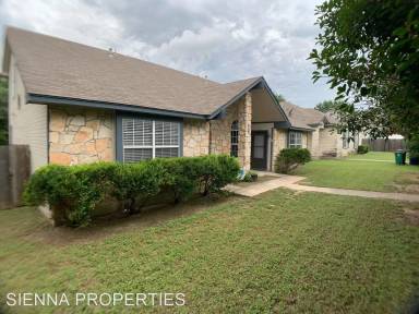 Main picture of 2509 Riddle Rd