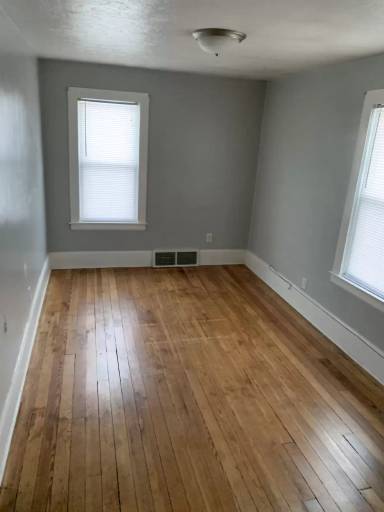 Main picture of 611 E Mishawaka Ave