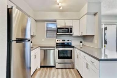 Main picture of Tides on Gilbert West