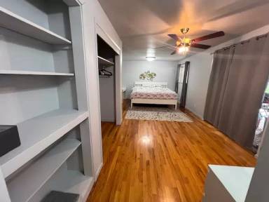 Main picture of 12345 165 St