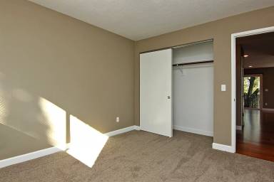 Main picture of 3635 SW Baird St
