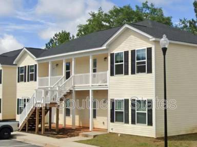 Main picture of 208 Walnut Hill Dr