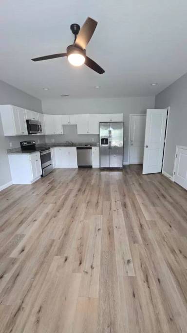 Main picture of 5015 Devils Glen Rd