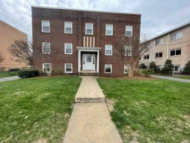 Main picture of 4030 Washington Blvd