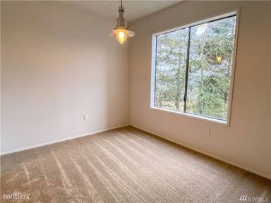 Main picture of 12423 NE 145th Pl