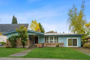 Main picture of 6548 39th Ave NE