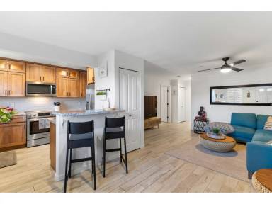 Main picture of 17 Jillian Ln
