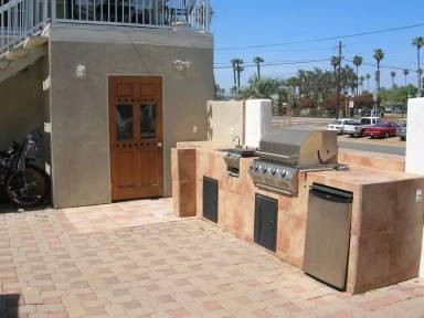 Main picture of 1807 S Myers St