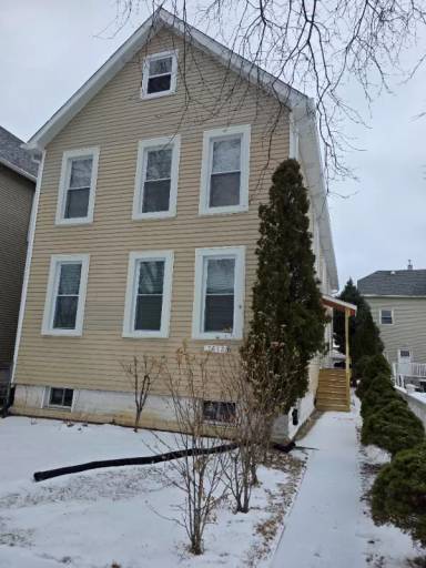 Main picture of 7613 W 60th St