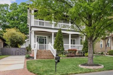 Main picture of 2905 Georgia Ave