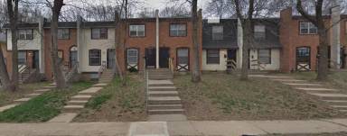 Main picture of 2818 E 10th St