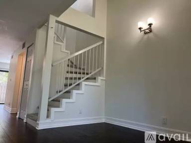 Main picture of 325 City View Dr