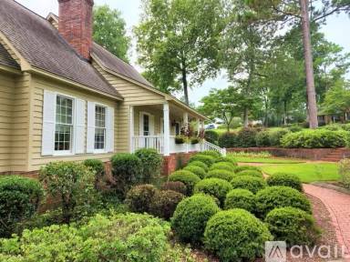 Main picture of 341 Longleaf Ct