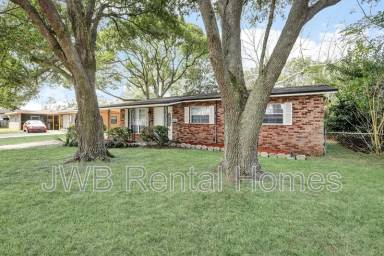 Main picture of 2490 Woolery Dr