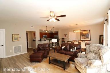 Main picture of 965 Registry Blvd