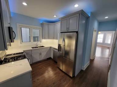 Main picture of 6119 N Wolcott Ave