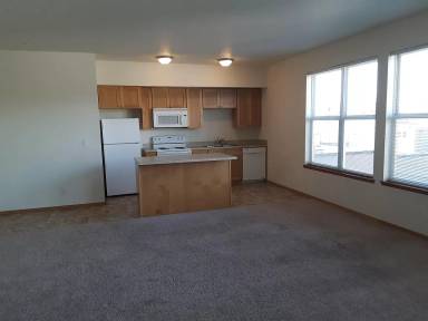 Main picture of 2417 Meridian St