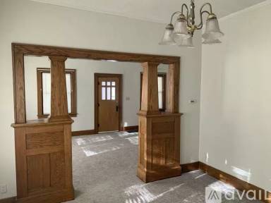 Main picture of 658 S Main Ave
