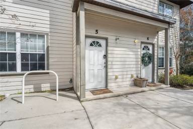 Main picture of 235 SE 16th Ave