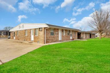 Main picture of 200 W Shelbourne Dr
