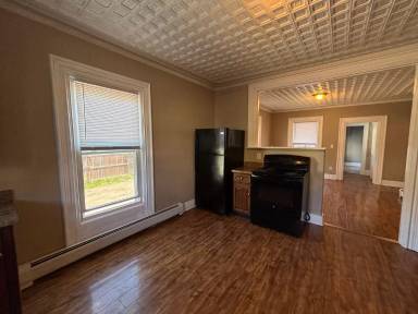 Main picture of 47 Holyoke St