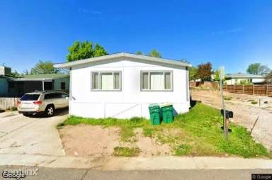 Main picture of 9013 Mandel St