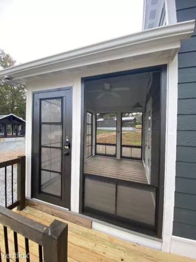 Main picture of 210 River Home Ln