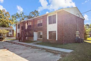 Main picture of 1410 S Elizabeth Ave