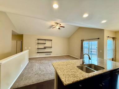 Main picture of 8241 Hardwood Cir