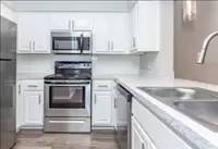 Main picture of 5238 Memorial Dr