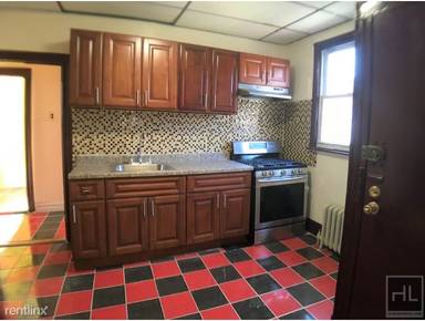 Main picture of 484 Linden Blvd