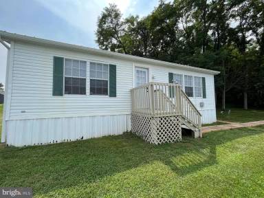 Main picture of 218 Bronco Way