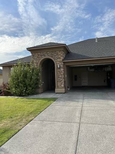 Main picture of 2460 Bramasole Dr
