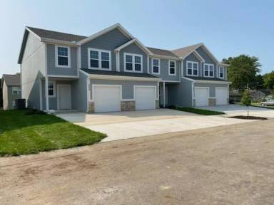 Main picture of 333 N 5th Ter