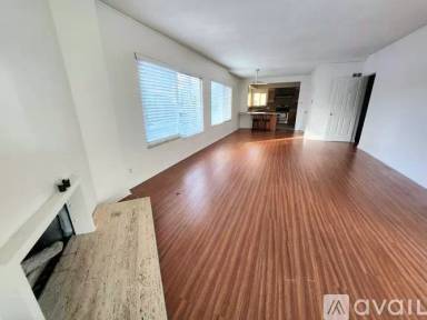 Main picture of 446 S St Andrews Pl
