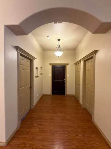 Main picture of 4437 110th St