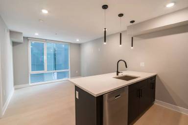 Main picture of 6604 Ridge Ave