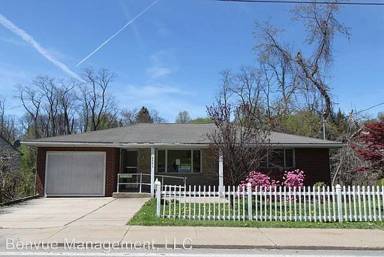 Main picture of 2643 Main St