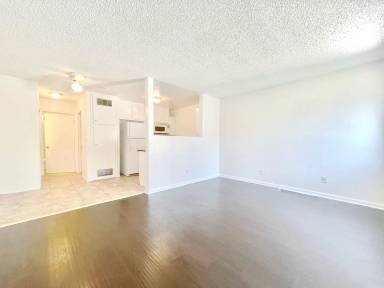 Main picture of 617 N St Andrews Pl