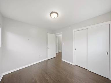 Main picture of 8641 W Lapham St