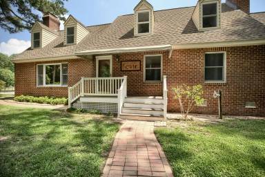 Main picture of 4320 Providence Rd